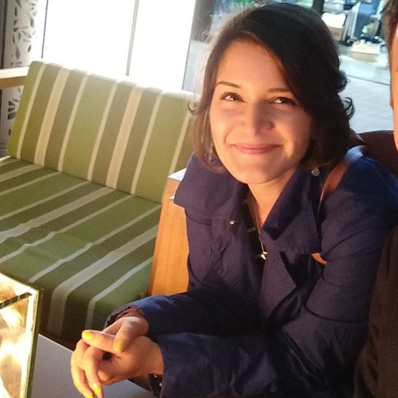 Welcome to my closet! - Picture 4 of 5